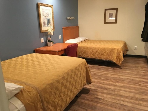 Lincoln Park Motel image 16