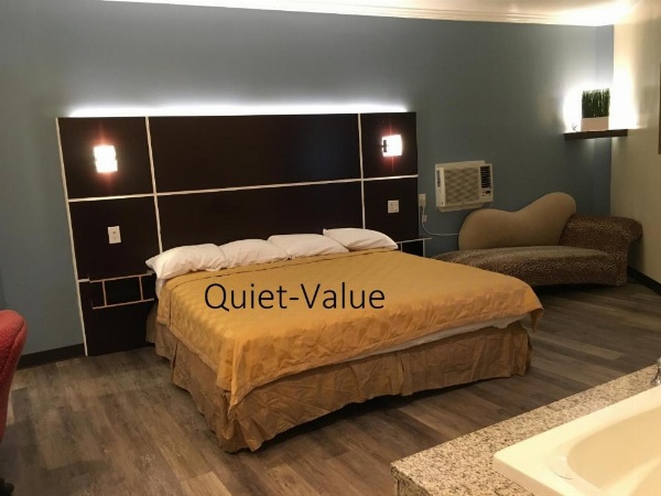 Lincoln Park Motel image 24